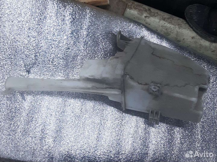 Бачок омывателя KIA Sportage 3