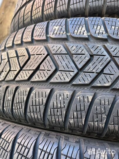 Pirelli Scorpion Winter 215/65 R17