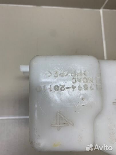 Резонатор воздушного фильтра Toyota Rav4 XA40 2013