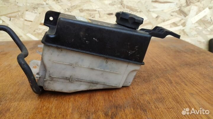 Расширительный бачок Хенде Санта Фе 2 Hyundai Sant