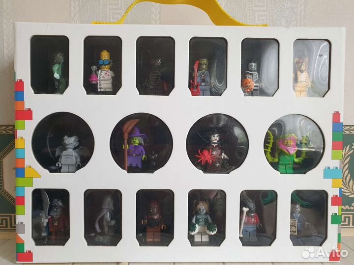 Lego minifigures
