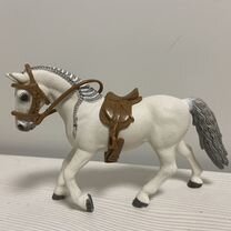 Лошадь schleich