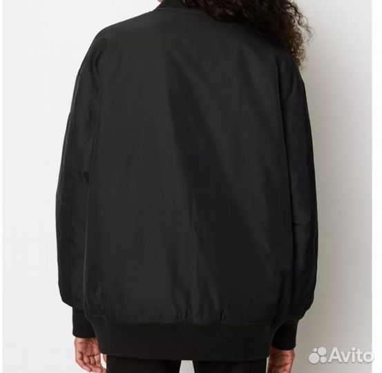 Бомбер женский оверсайз
