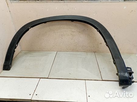 Накладка переднего крыла левого