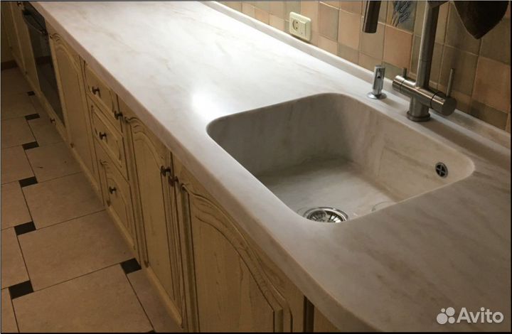 Столешница из мрамора, гранита, травертина, оникса