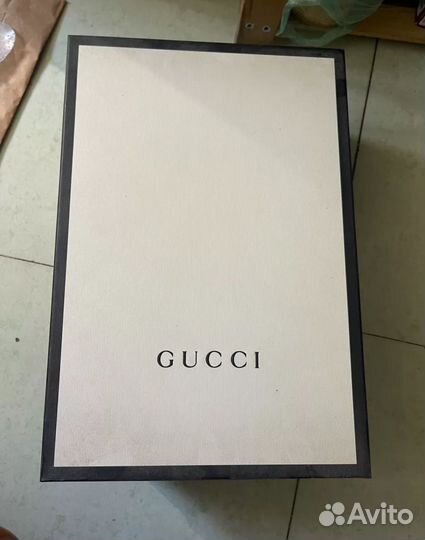 Gucci flashtrack