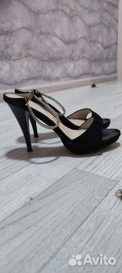 Босоножки женские 37 размер