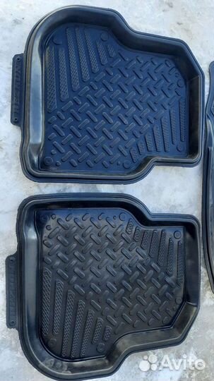 Автомобильные коврики резиновые