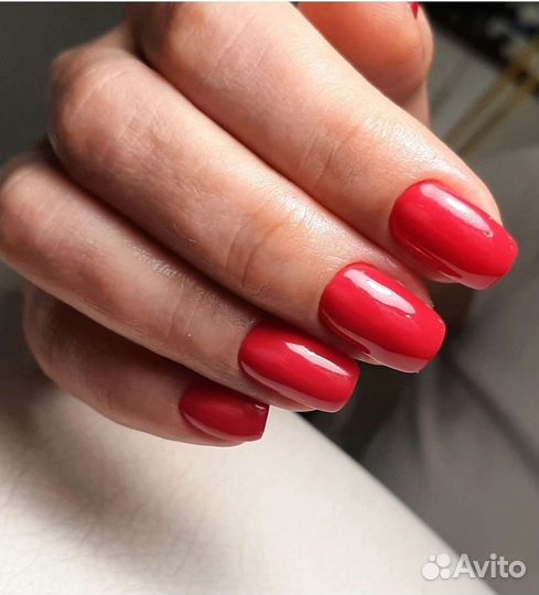 Маникюр и педикюр, наращивание ногтей