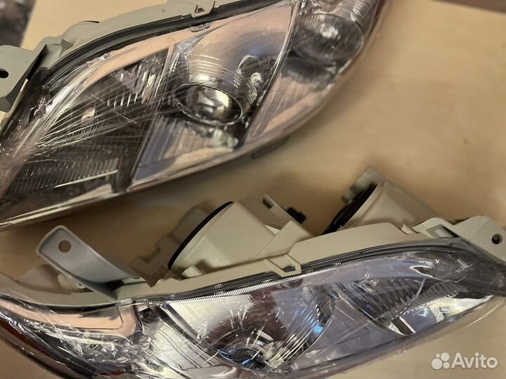 Фары 2 шт на toyota camry 2 шт