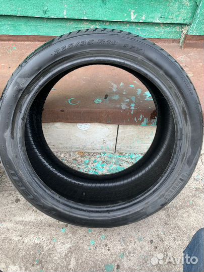 Pirelli P Zero 265/35 R18 97
