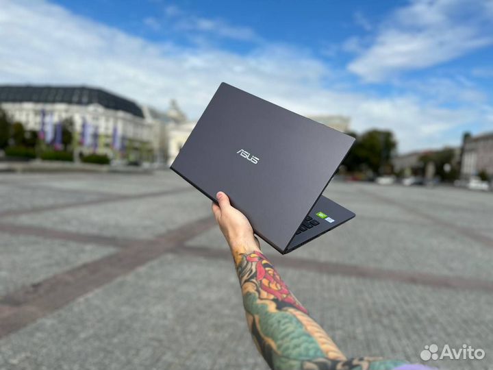 Тонкий ультрабук Asus на GeForce/intel/SSD