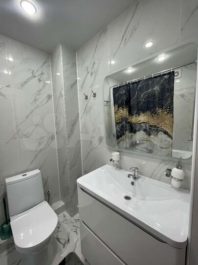 2-к. квартира, 70 м², 1/10 эт.