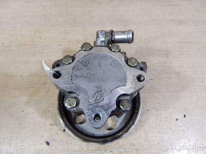 Насос гур Audi A6 C5 2,0 i