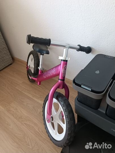 Беговел cruzee ultralight Eva розовый