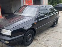 Volkswagen Vento 1.8 MT, 1992, 90 000 км, с пробегом, цена 135 000 руб.