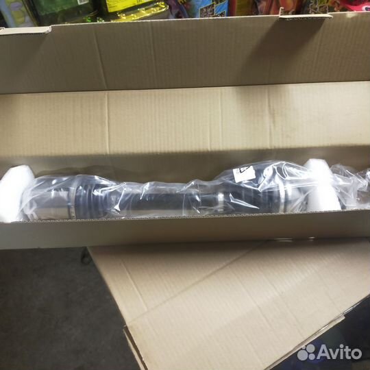 Привод левый всборе Polo Rapid