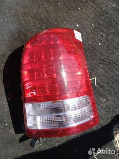 Стоп-сигнал задний правый Toyota Wish ZNE10 2007