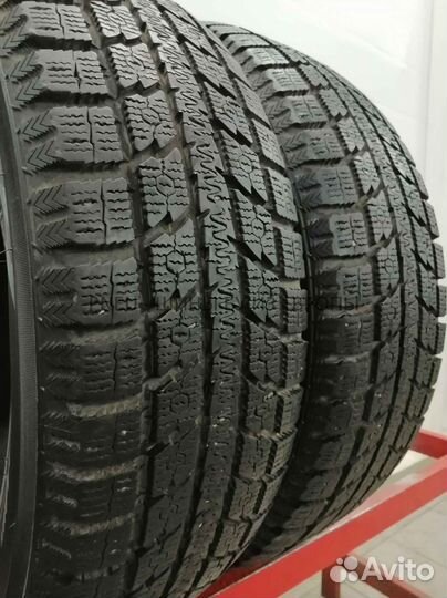 Toyo Observe GSi-5 225/65 R17 104S