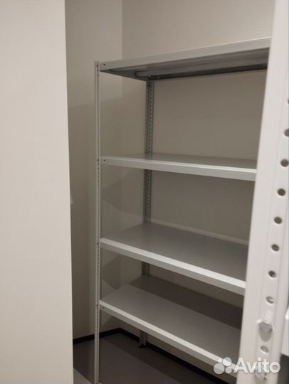 Стеллажи и этажерки высокого качества из металла