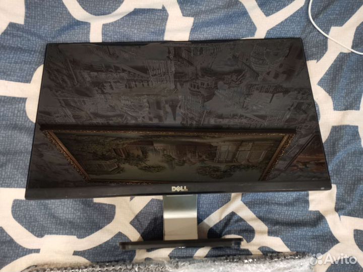 Монитор Dell 22