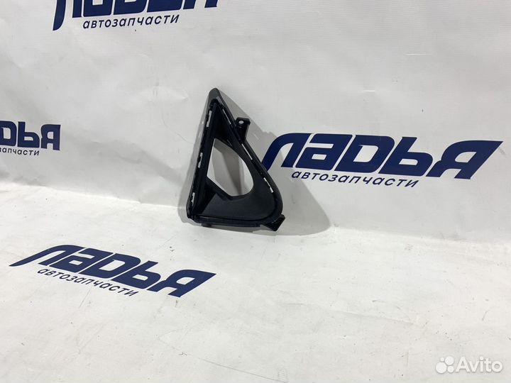 Рамка птф Hyundai Solaris(20-н.в.) левая (ходовые