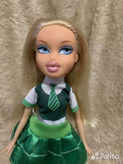 Кукла Bratz