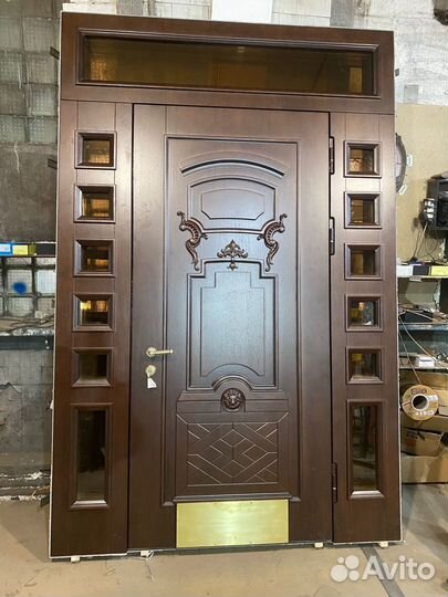 Дверь входная новая