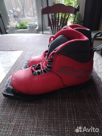 Лыжные ботинки 30 размер Motor