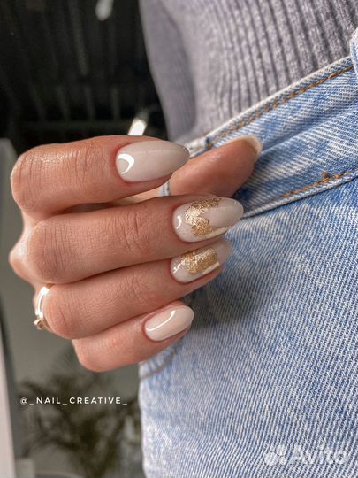 Маникюр и педикюр в салоне красоты NailCreative