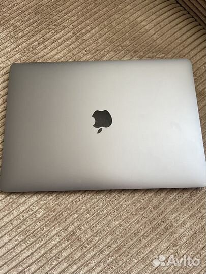 Apple mcbook pro 13 m2 512 gb