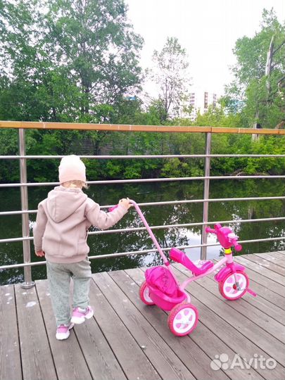 Трехколесный велосипед