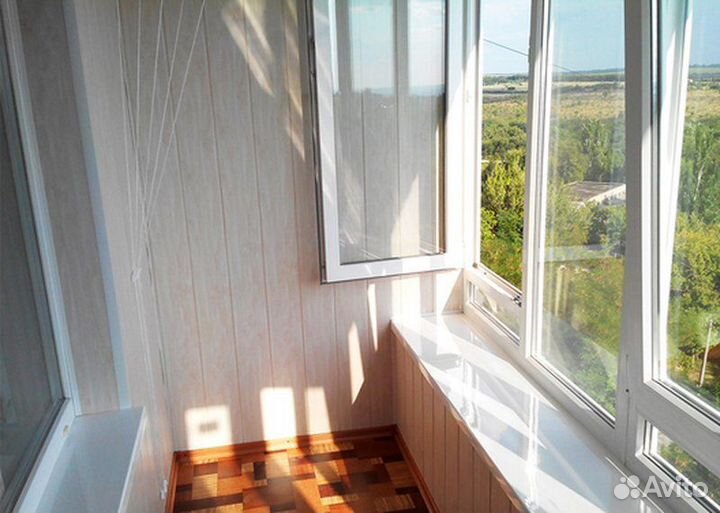 Остекление балконов и лоджий. Отделка балкона