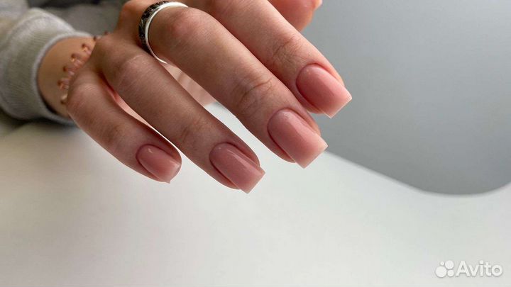 Маникюр,наращивание ногтей