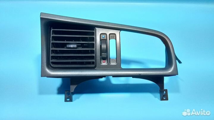 Дефлектор воздушный для Nissan Primera P11