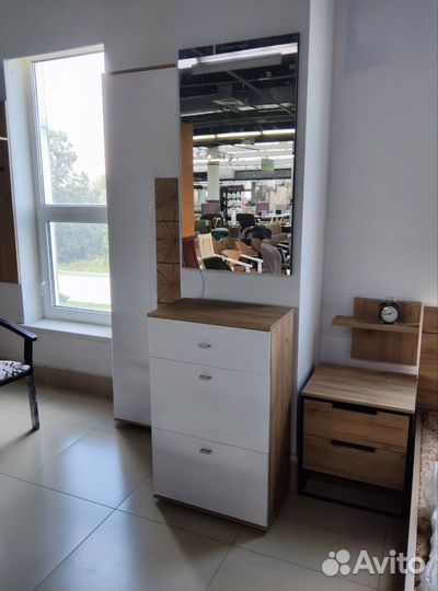 Зеркало и обувница в прихожую Фиджи Любимый дом