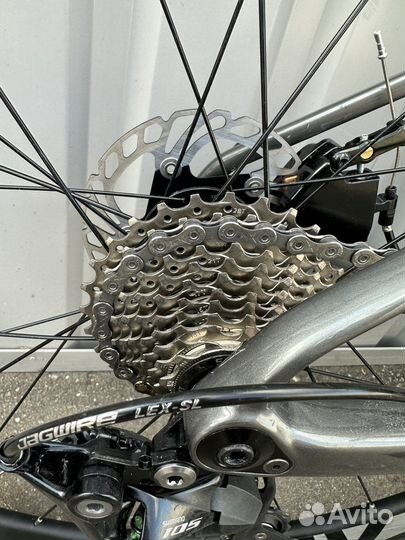 Шоссейный карбоновый велосипед Sunpeed Invinceble