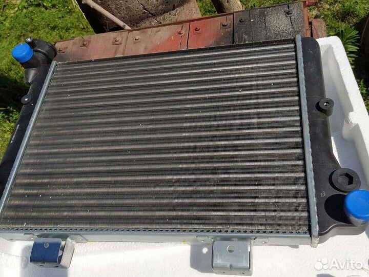 Радиатор охлаждения Ваз 2106