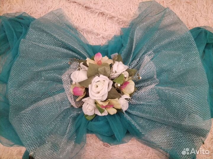 Свадебное украшения для машины