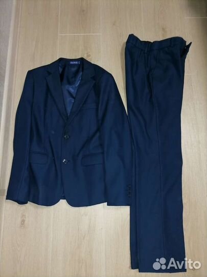 Kостюм для мальчика 140 146