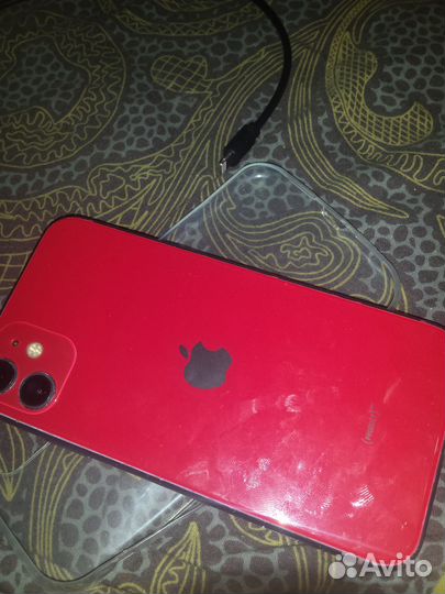 iPhone 11 с дефектом