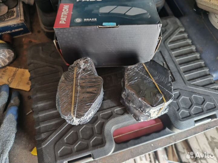 Запчасти на audi a8 д2