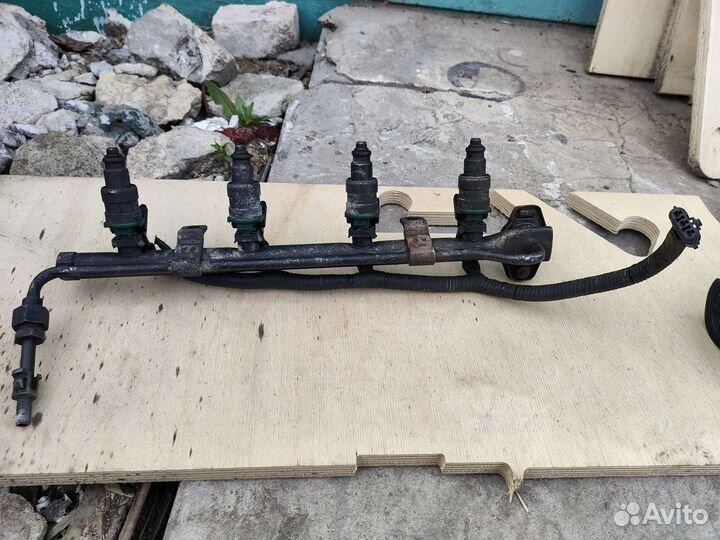 Топливная рампа Daewoo Nexia