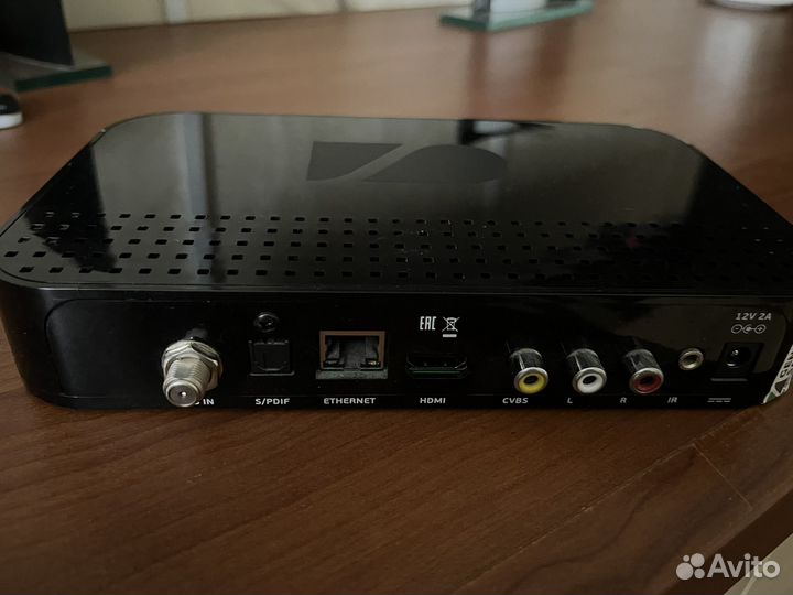 Ресивер триколор gs b520