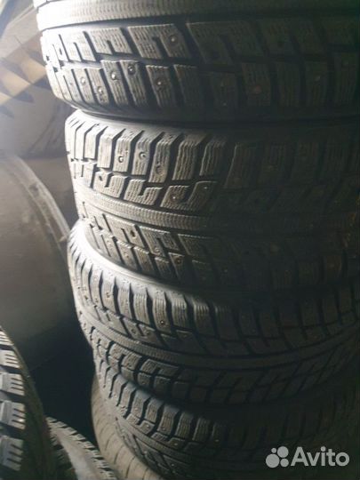Kumho I'Zen KW22 215/55 R16 97T
