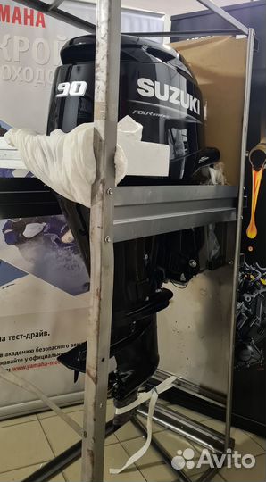 Новый лодочный мотор Suzuki DF90ATL