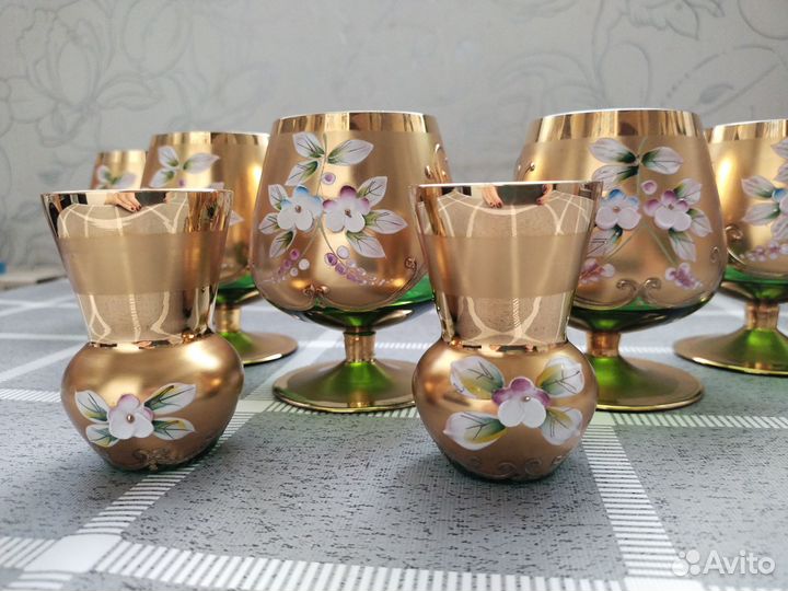 Бокалы Богемия 6 шт «Цветы» + 2 вазы зеленое стекл