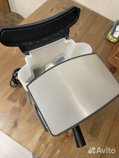 Кофеварка рожковая redmond RCM-1503