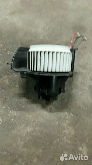 52421335 моторчик печки опель астра H