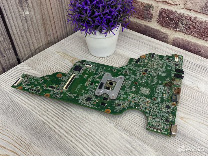 Материнская плата на запчасти cq58